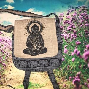 Earthbound Gray and Black Satchel